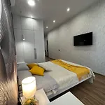 Apartment на 5 фонтана парк перемоги аркадія море в пішій доступності *
