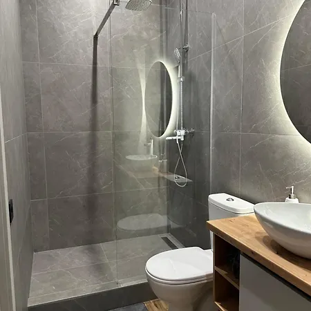 Apartmán на 5 фонтана парк перемоги аркадія море в пішій доступності Oděsa